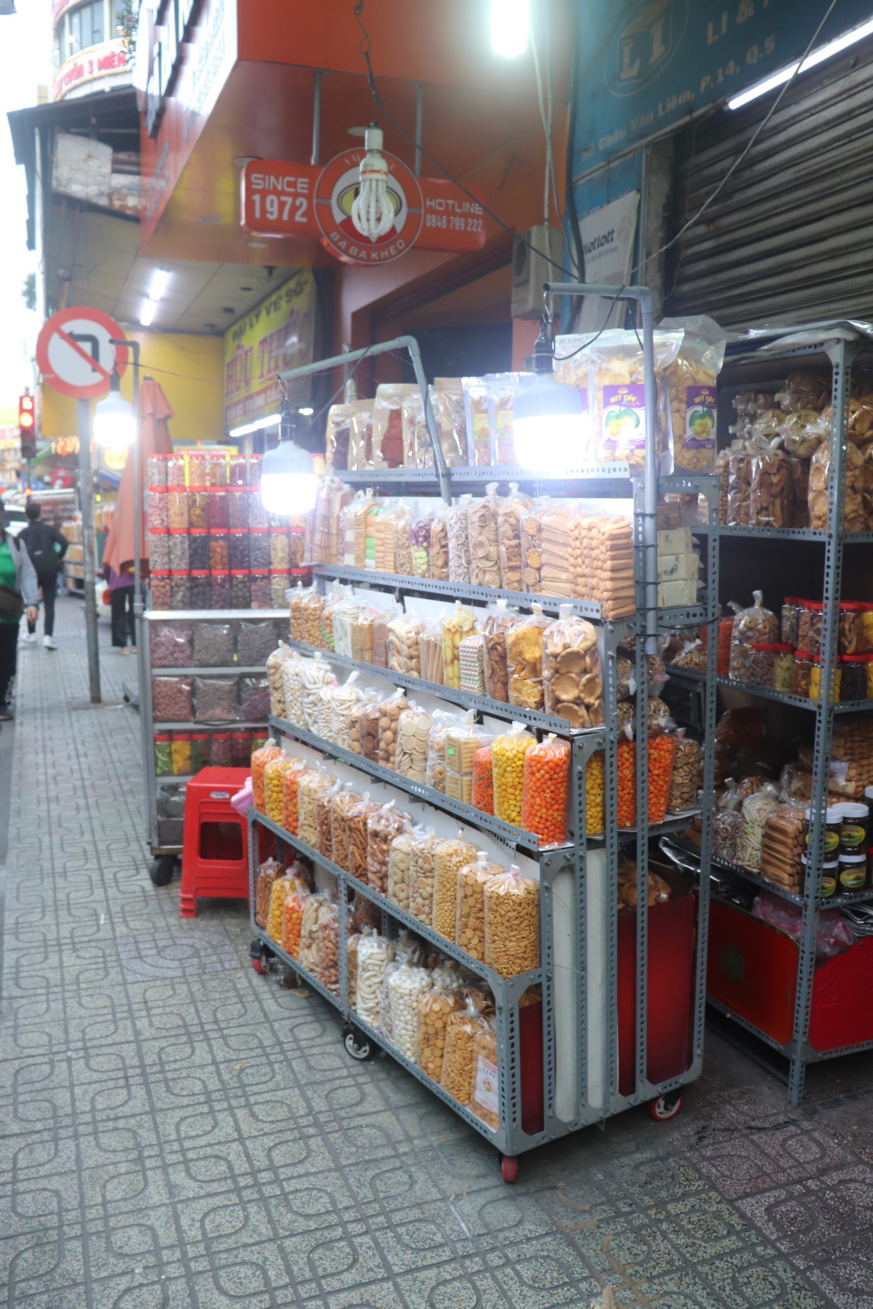 Calle Chau Van Liem Puesto de snacks chinos en el barrio de Cholon