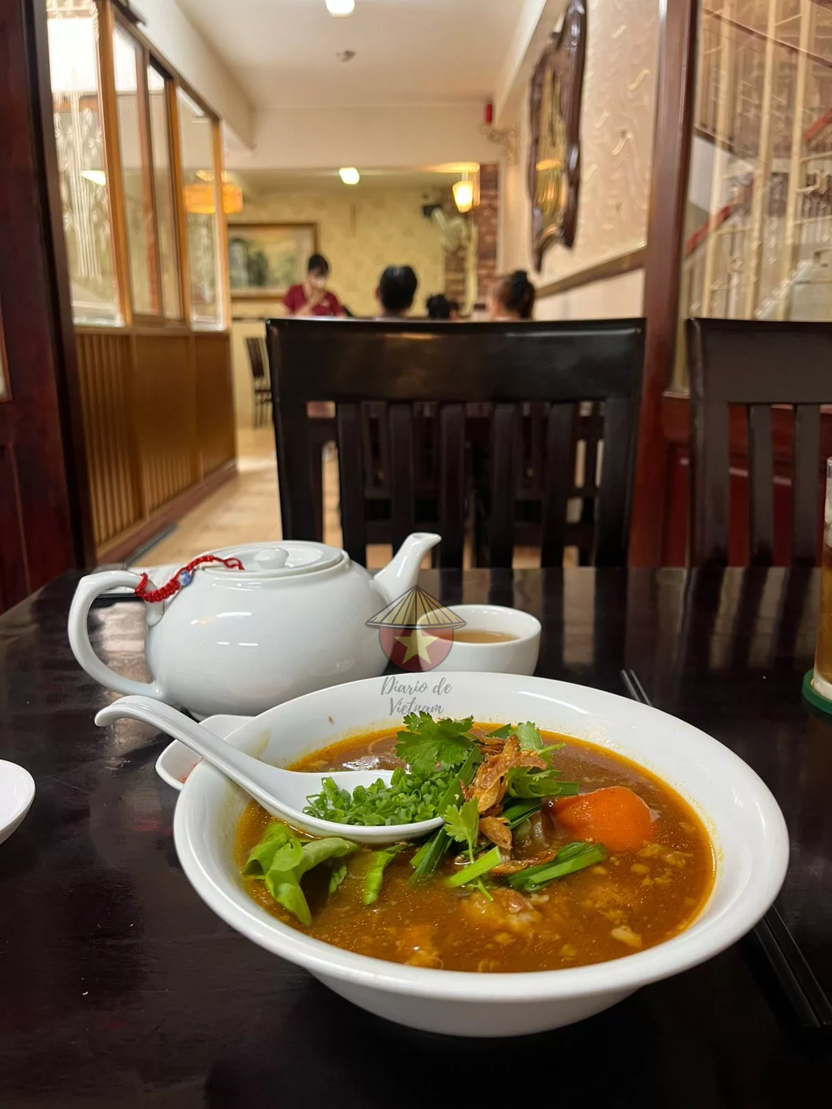 Plato Suon Kho en el restaurante Thien Phat en Ho Chi Minh