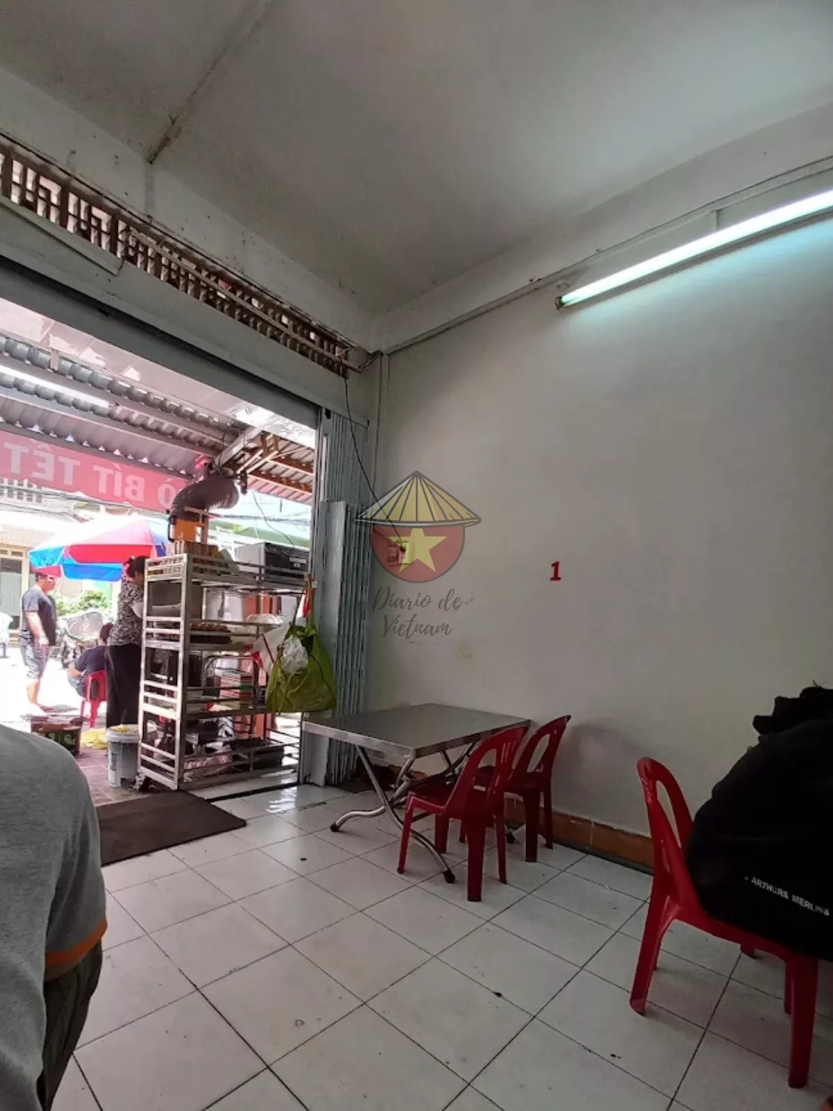 Restaurante muy sencillo y local