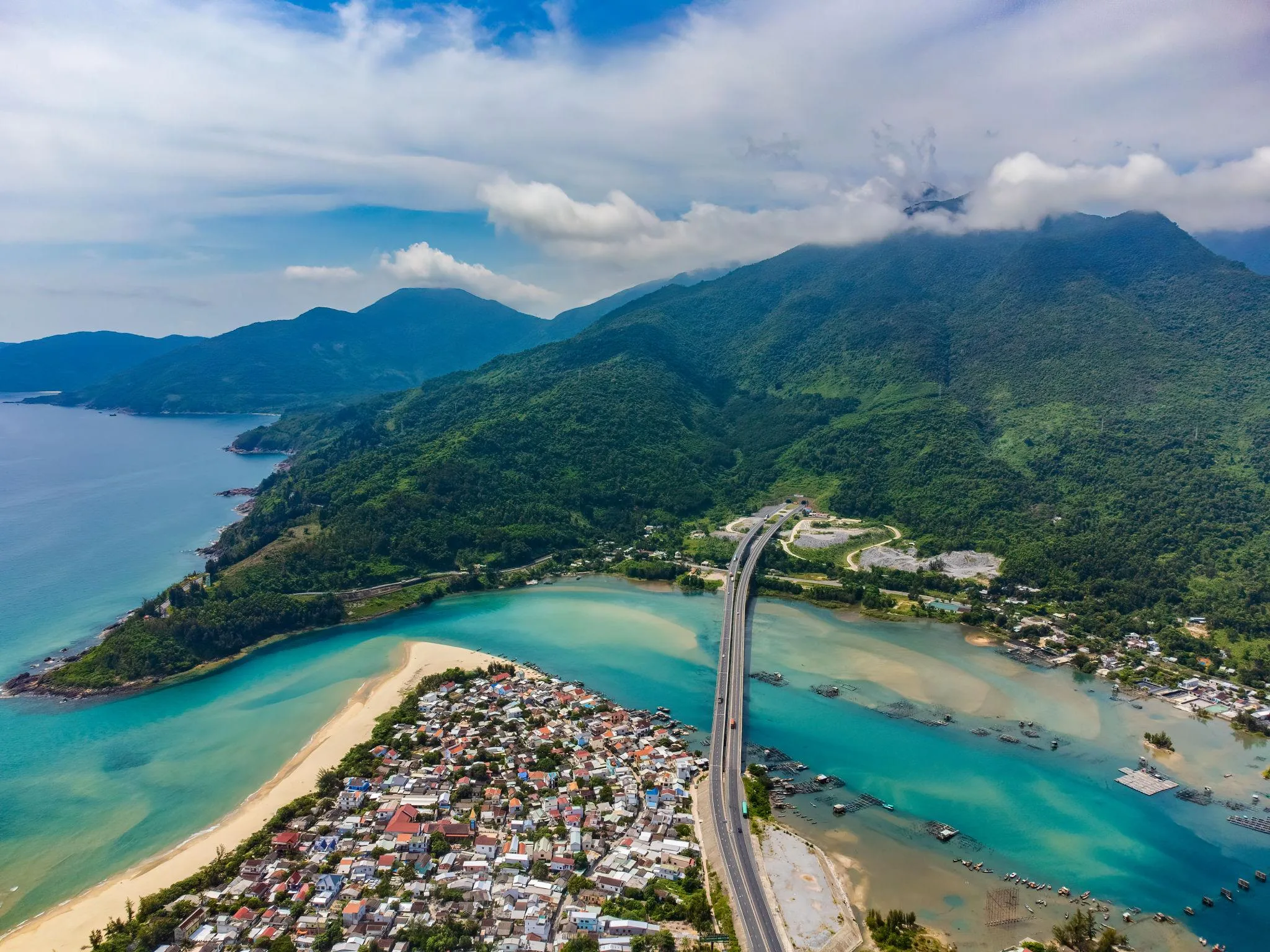 Lang Co Vietnam